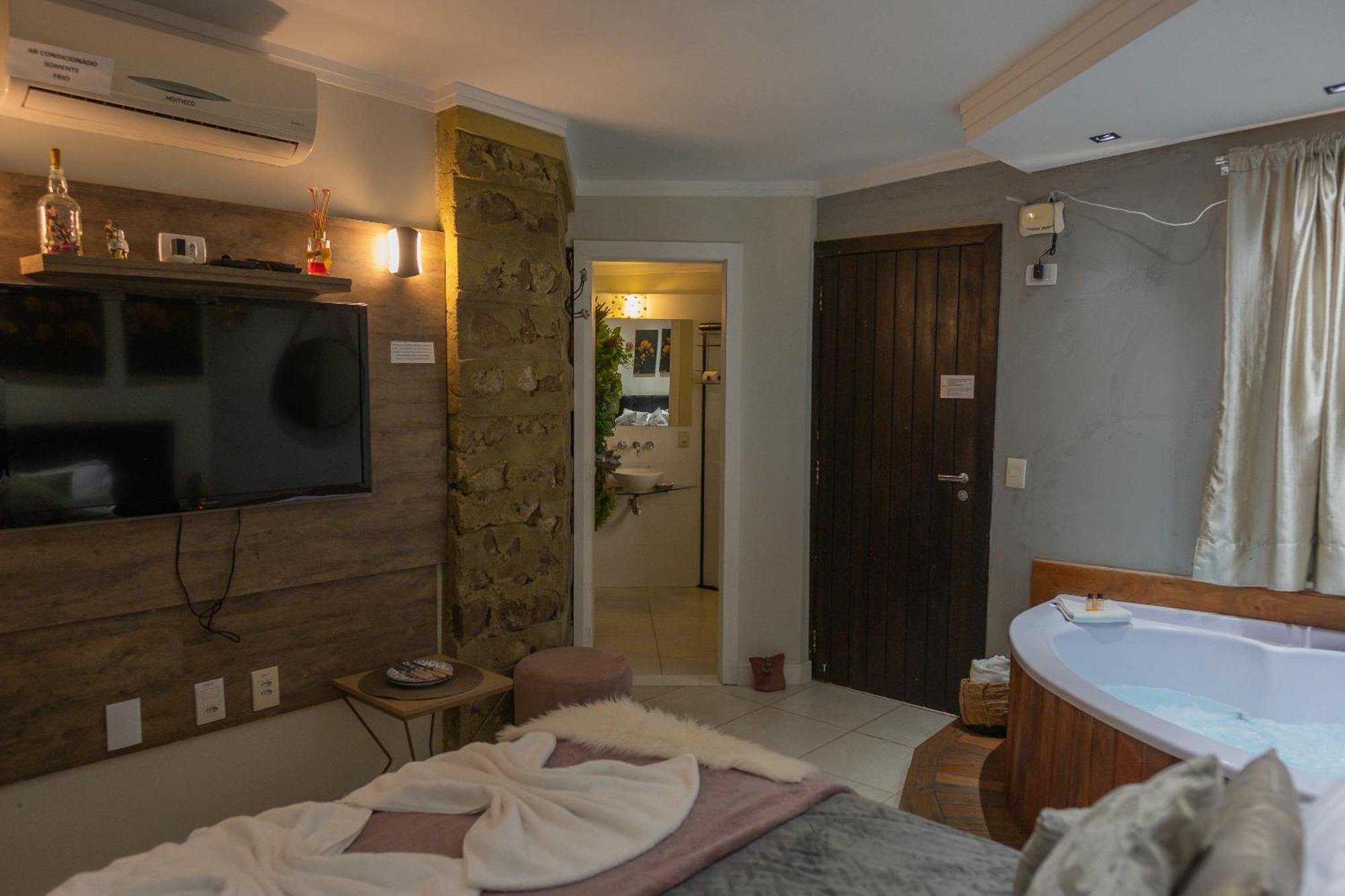 Inn Bombinhas Guest House