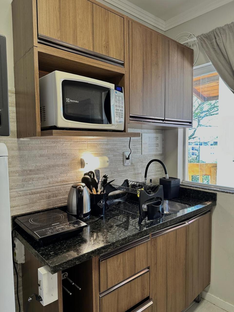 Bombinhas Guest House Inn 3*
