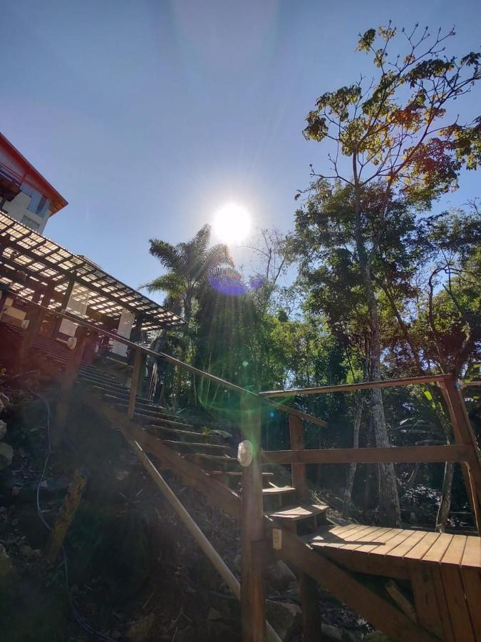 Bombinhas Guest House Inn