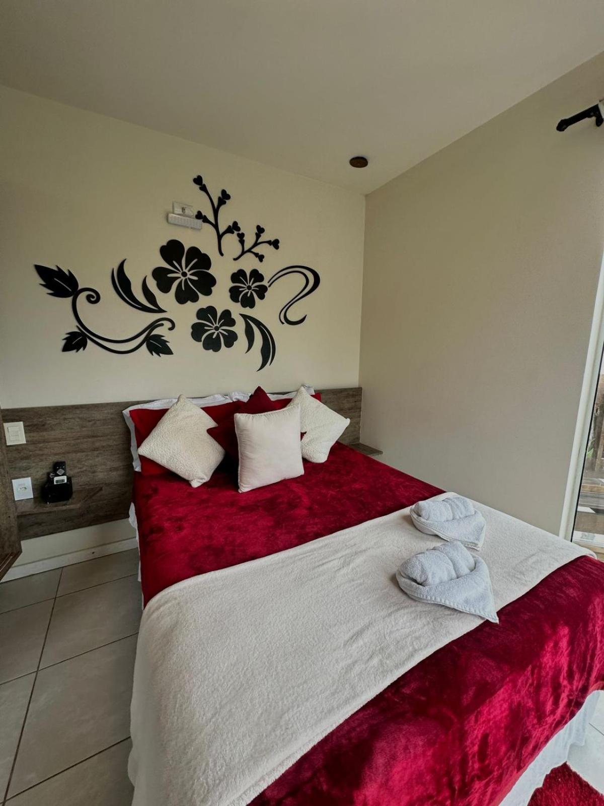 Bombinhas Guest House Inn 3*